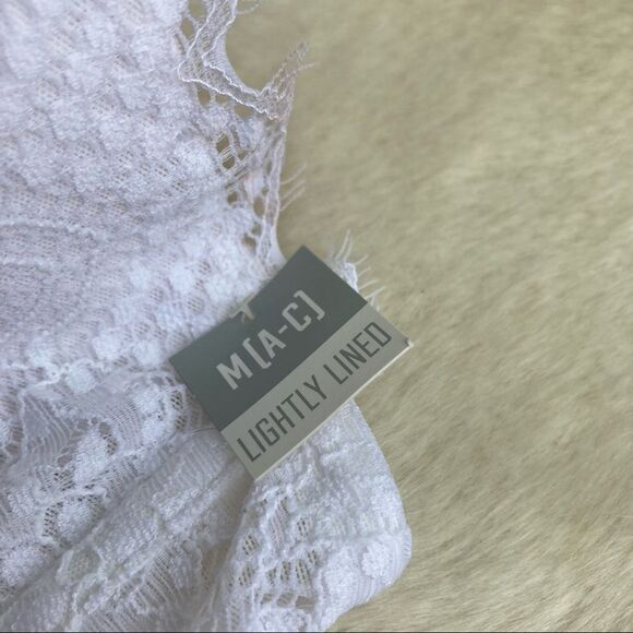 Victoria’s Secret White Lace Lightly Lined Convertible Bralette Medium - Picture 2 of 5